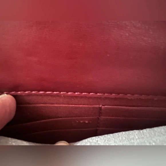 Badgley Mischka Pleated Vegan Leather Purse Crossbody Bag Burgandy - Picture 2 of 6